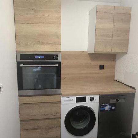 Plein Centre Ville Appartement Salon-de-Provence Zewnętrze zdjęcie